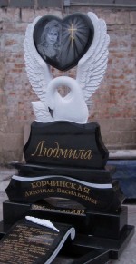 Памятник из гранита "Лебедь с сердцем" для Корчинской Л.В.