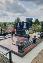 Гранітний пам'ятник для Єгорових Гранітний пам'ятник для Єгорових